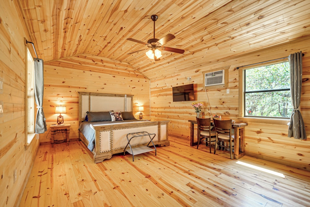 Pet-friendly Johnson City Studio w/ Inspiring View