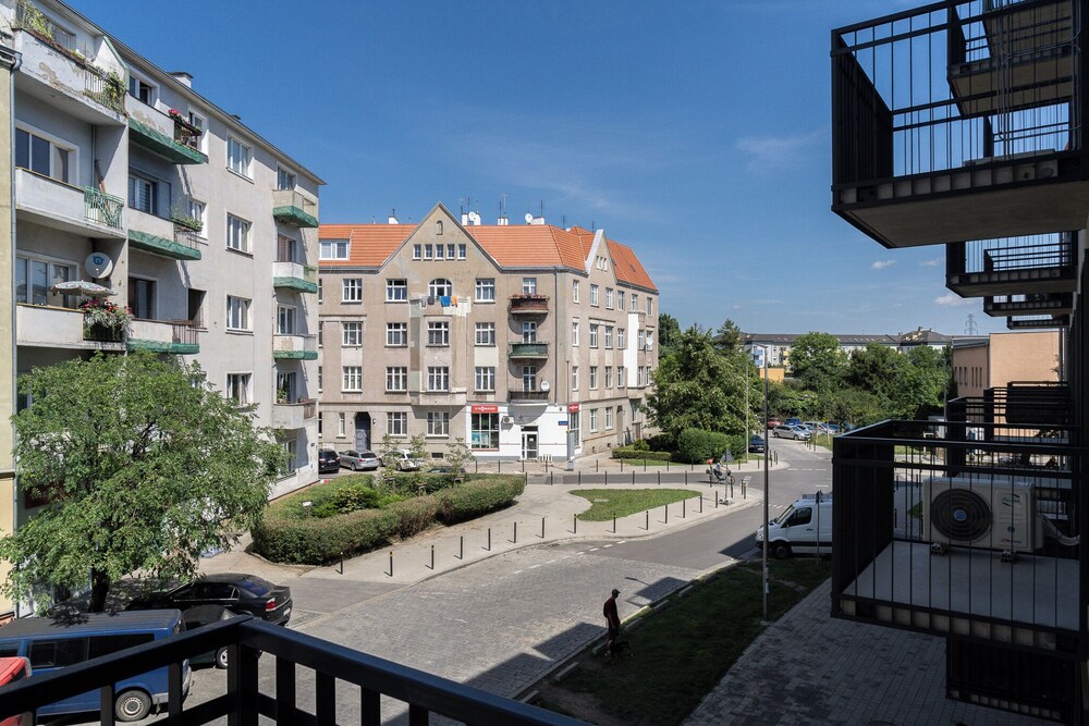 RentPlanet - Apartament Mikołaja Reja view 3