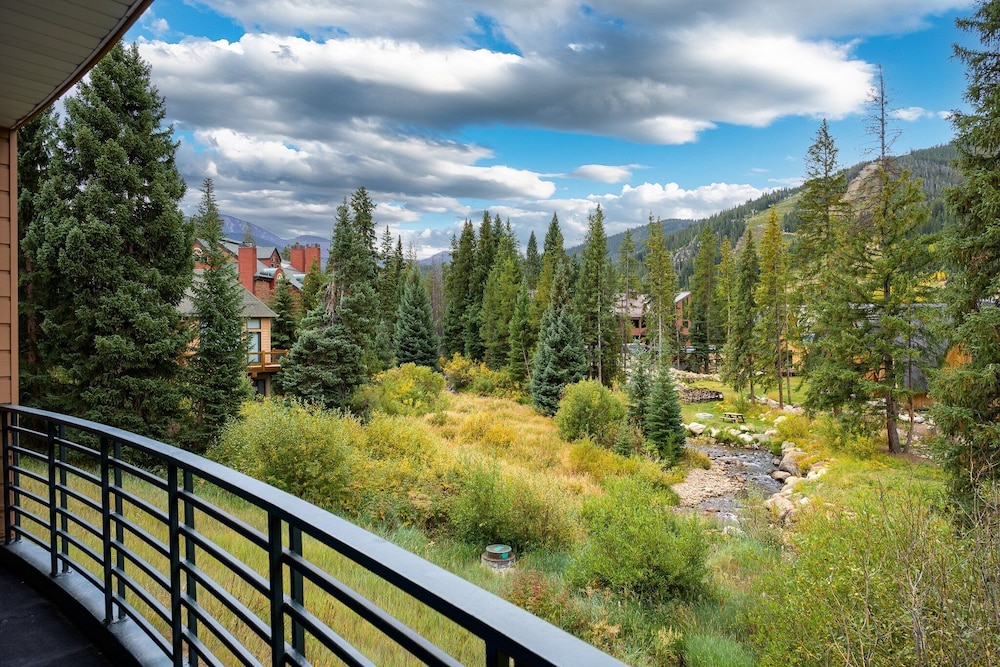 Riverside Retreat 2 Bedroom Condo