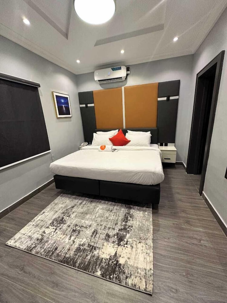 DE CALMA APARTMENTS