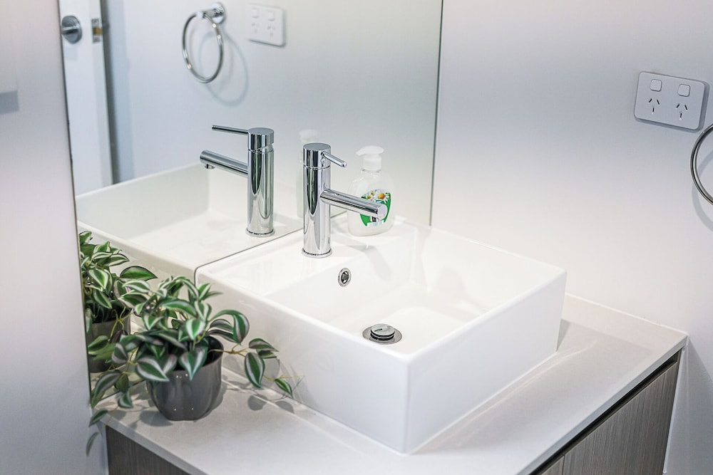 StayAU Fresh Modern 5BR Retreat Netflix in Berwick