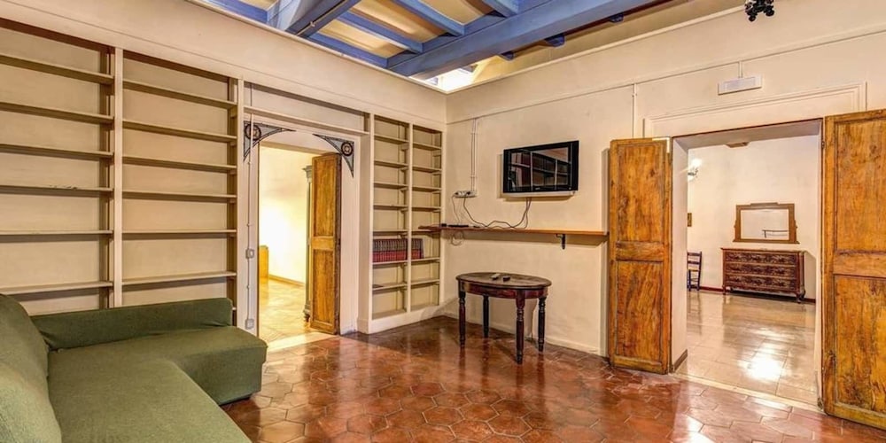 Campo de Fiori 3 bedroom apartment