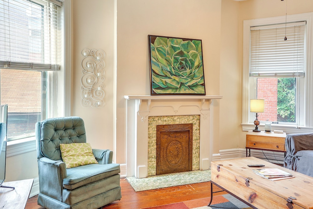 Cozy Louisville Vacation Rental 2 Mi to Downtown!
