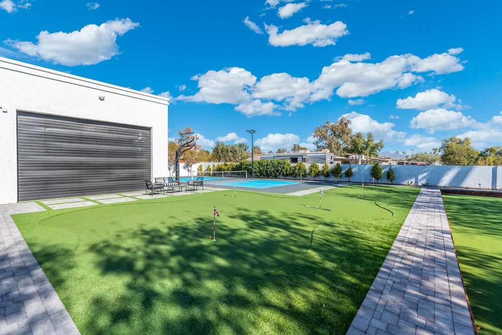 Scottsdale Palms Pickle-putt-swim-bocce Bbq-gym
