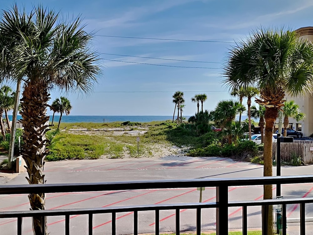 Emerald Isle Fort Walton Beach by Southern Vacation Rentals