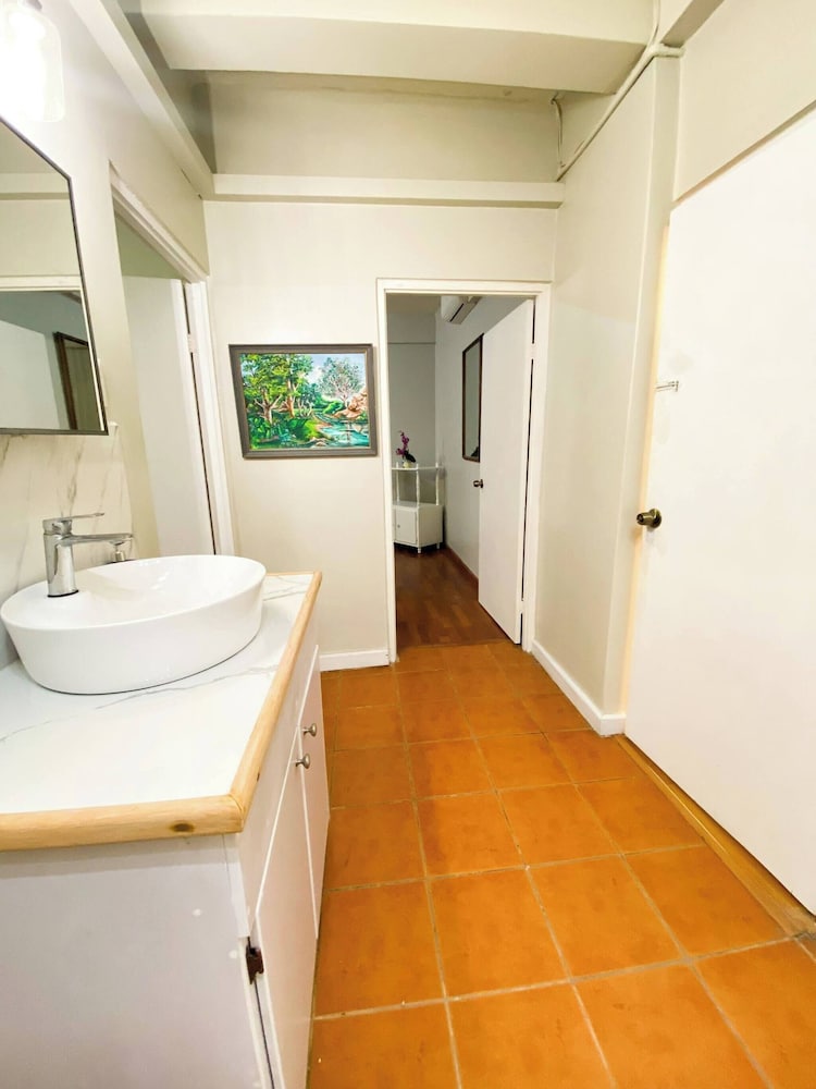 Stylish One-bedroom Apartment in Secure Compound, Port of Spain