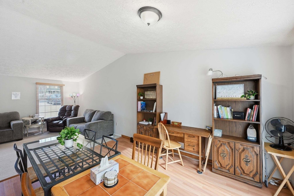 Manassas Comfort Cozy 3br Family Home 3 Bedroom Home