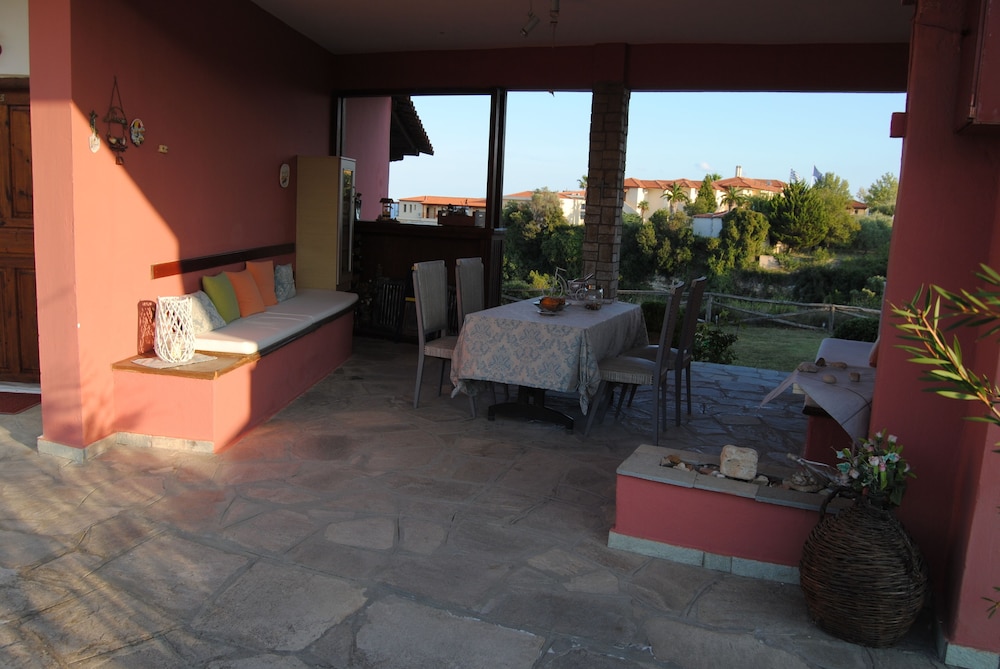 Marianna Apartments photo 3