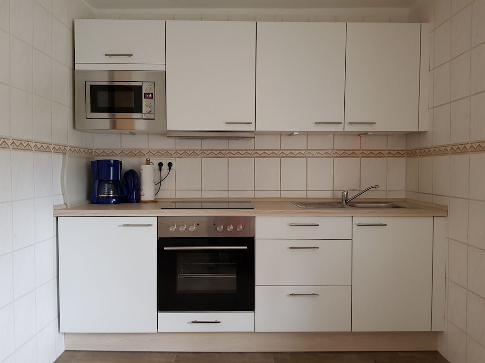 Idyllic Studio Apartment Near Kaifenheim and Near the Forest - Property Image 31