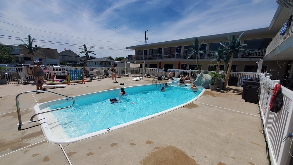 Sand Box Motel