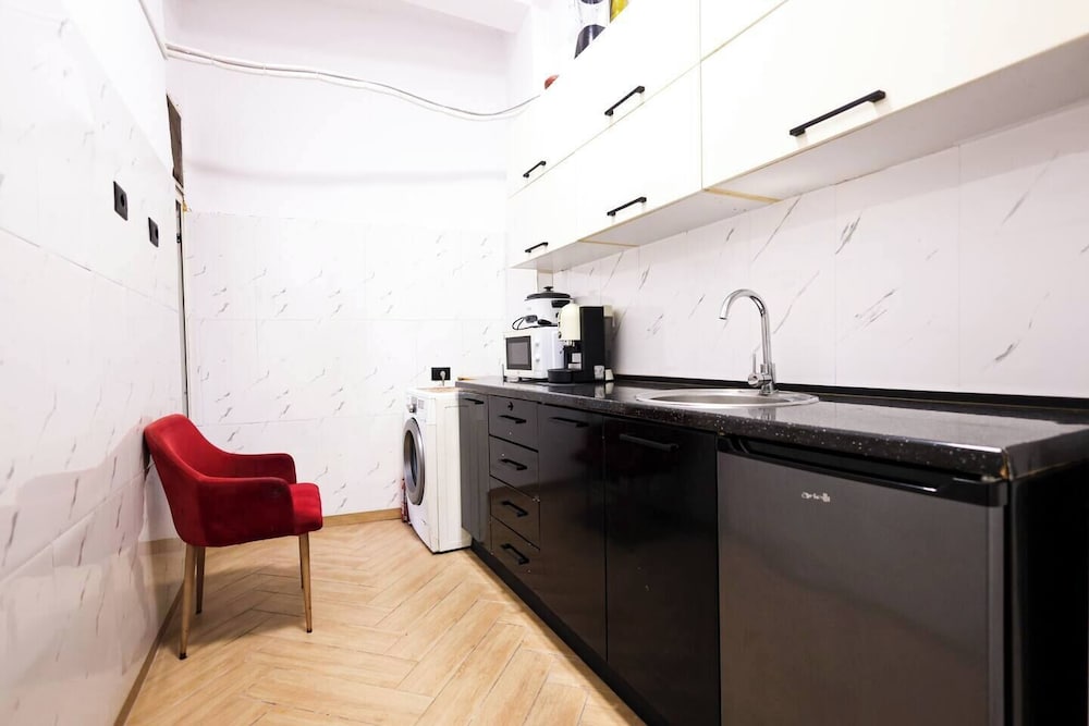 Grandstay Central 104