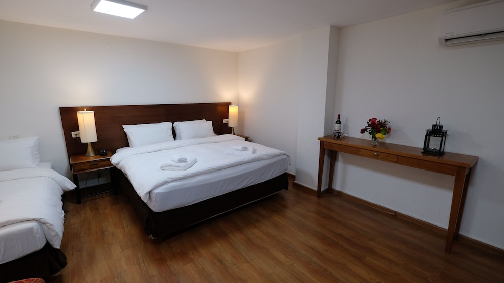St. George’s Cathedral Pilgrim Guesthouse – Jerusalem