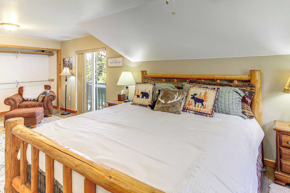 Private Hot Tub: 'enchanted Hideaway' in Lincoln!