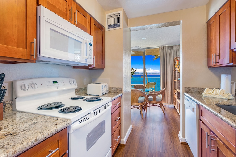 Royal Kahana Resort by rkmaui
