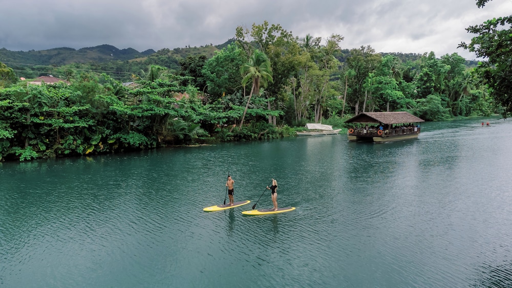 LOBOC RIVERSIDE INN and RESTAURANT