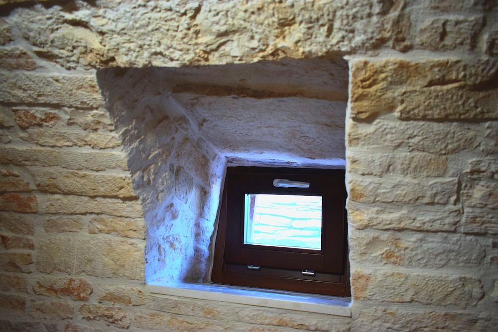 Arcaica cummersa - Dimora in pietra