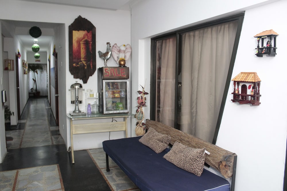 Casa Blanca Just For Travelers