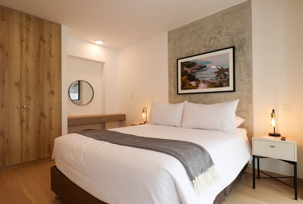 w Splendid 1BR Duplex in Miraflores