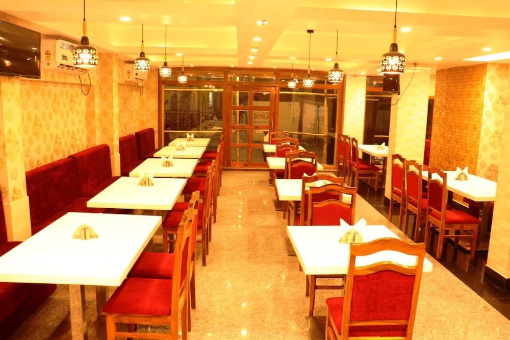 Hotel Crown of Digha