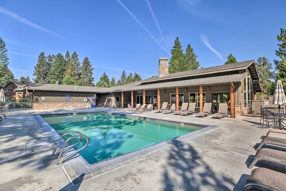 19 Mi to Mt Bachelor Ski Resort: Condo w/ Grill
