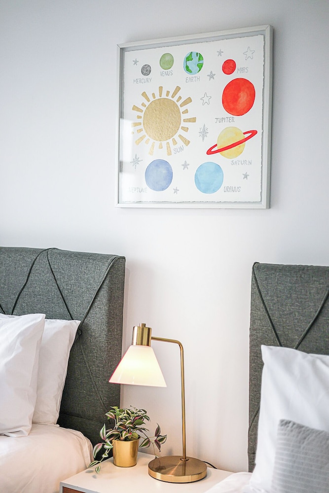StayAU Fresh Modern 5BR Retreat Netflix in Berwick