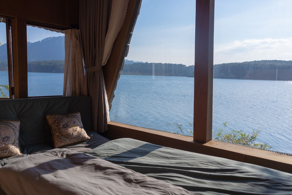 The Lake House Dalat - Hostel