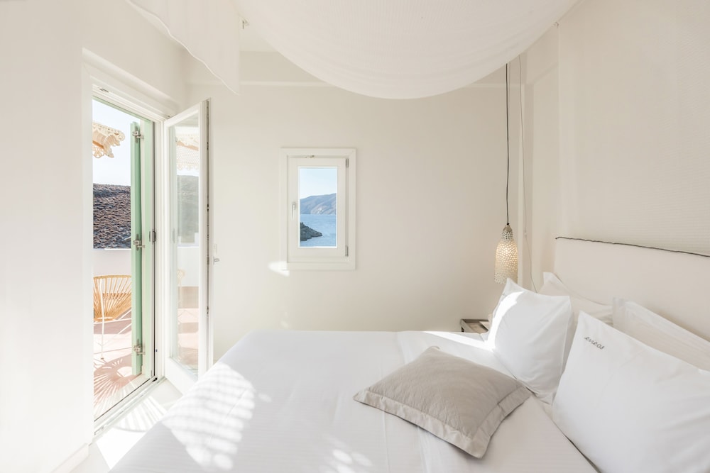 Eneos Kythnos Beach Villas