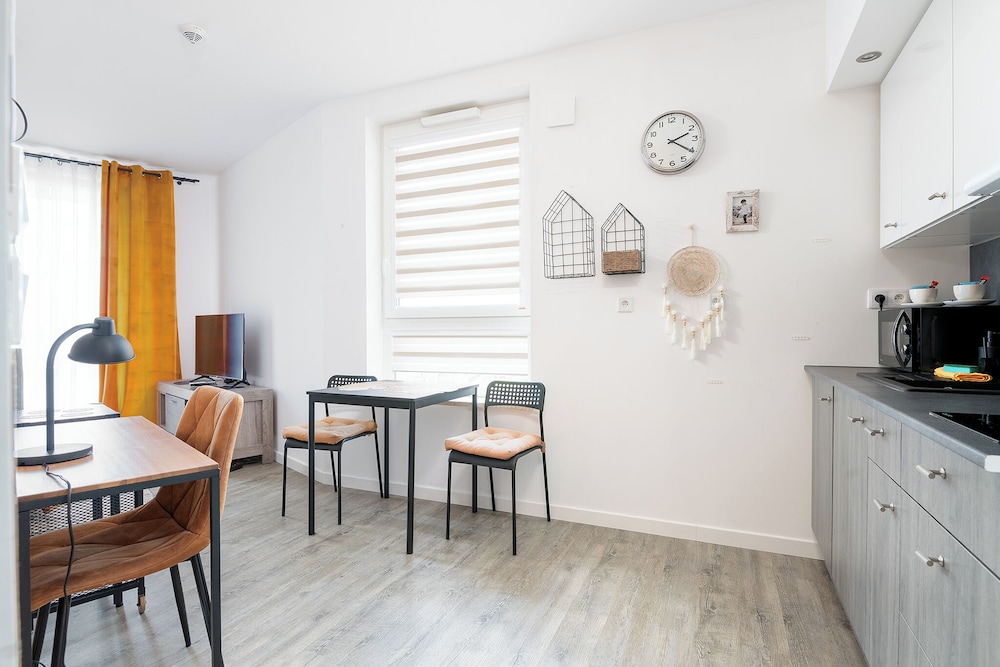 RentPlanet - Apartamenty Wiktoryn view 2