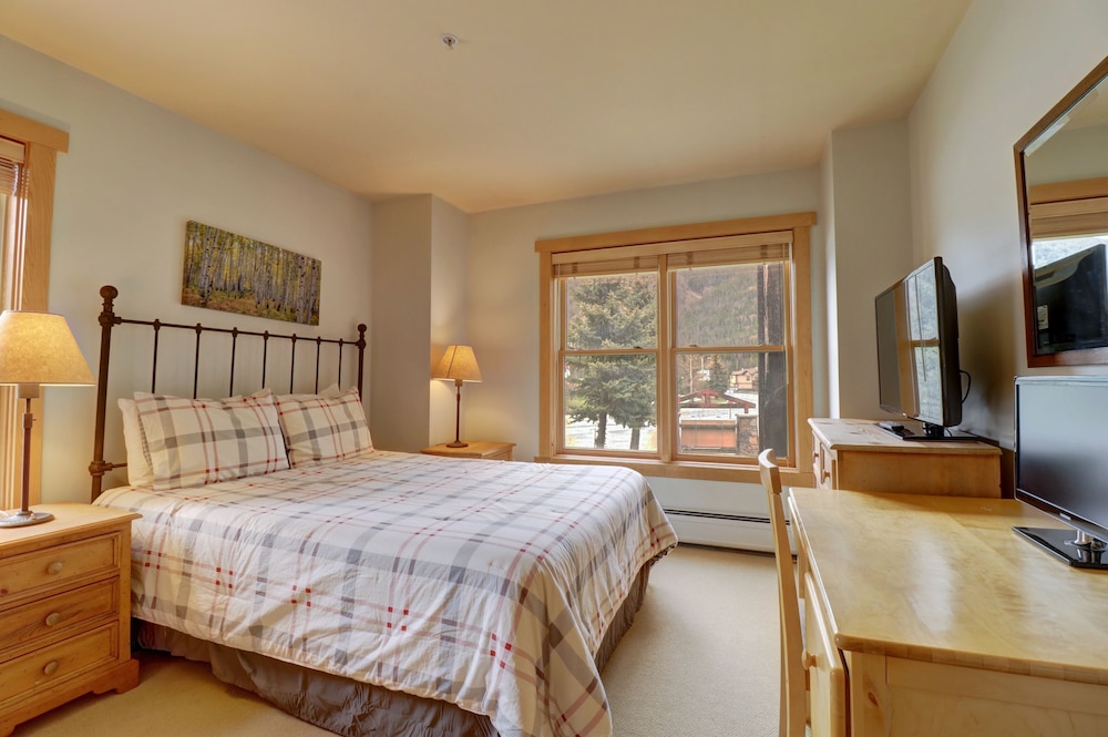 SkyRun Vacation Condos Copper Mountain Resort