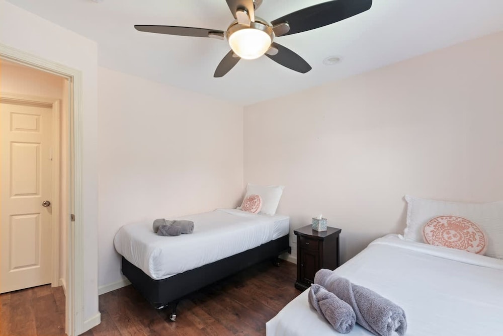 Spacious Single Level Home In Poway