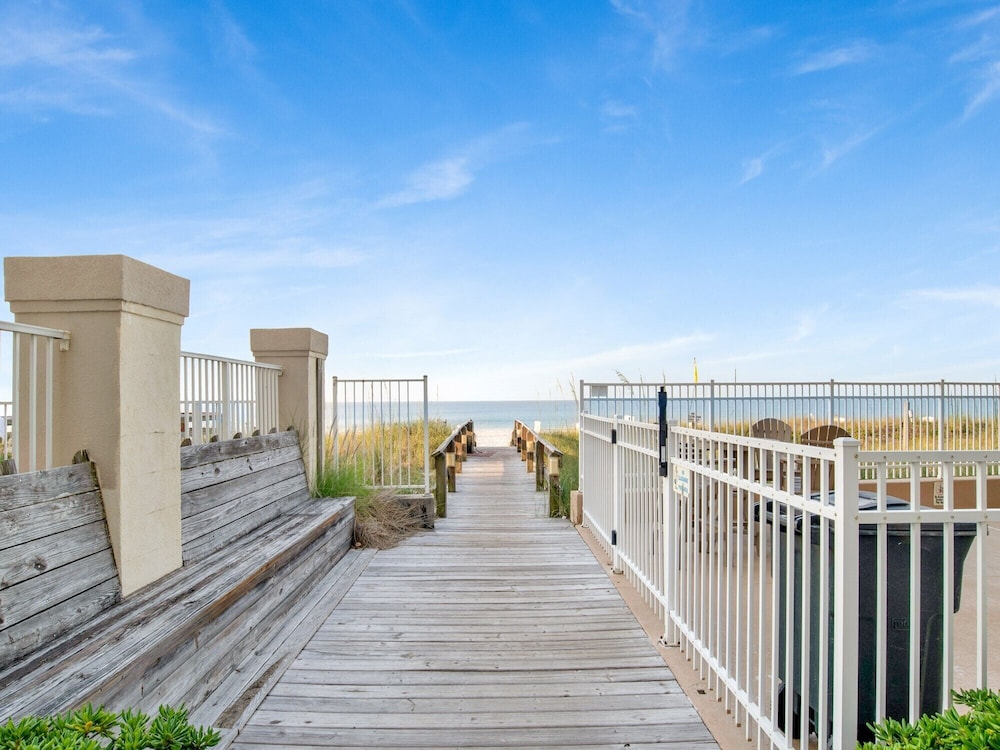 Emerald Key #602 by Southern Vacation Rentals
