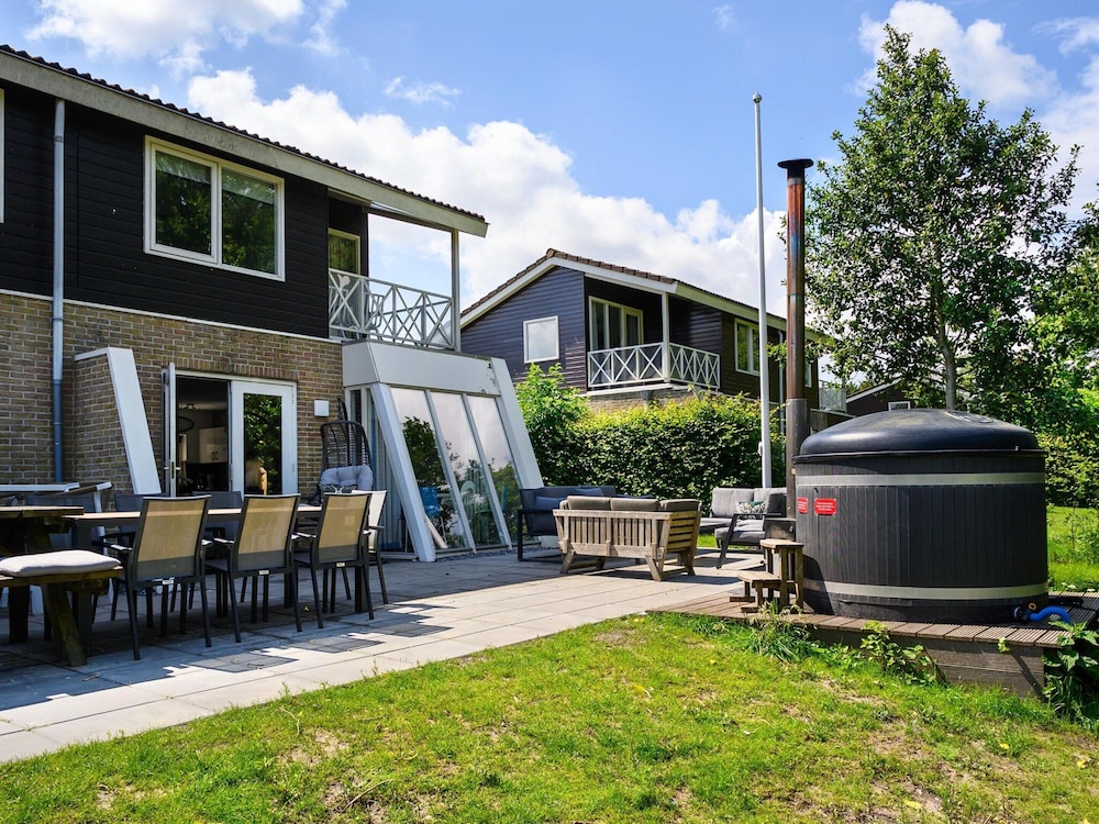 House in Vlagtwedde With Sauna and Hot Tub
