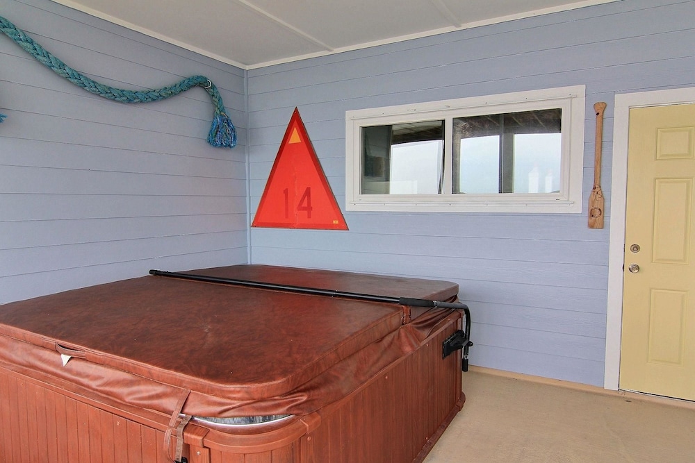 The Papaya House RS164