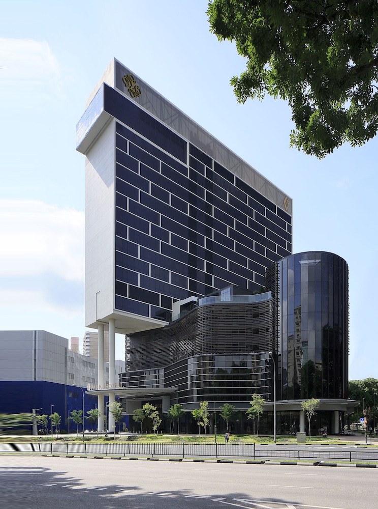 Momentus Hotel Alexandra 23