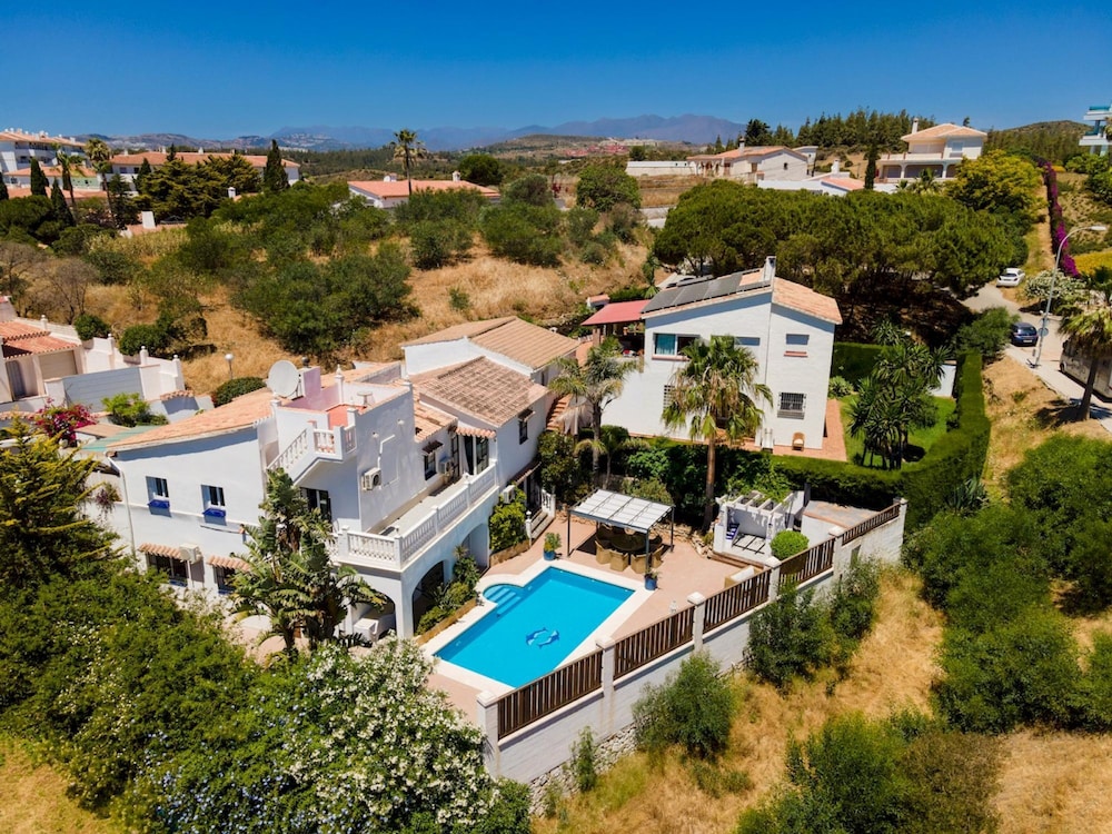 Family Villa Mijas-costa Close to the Beach