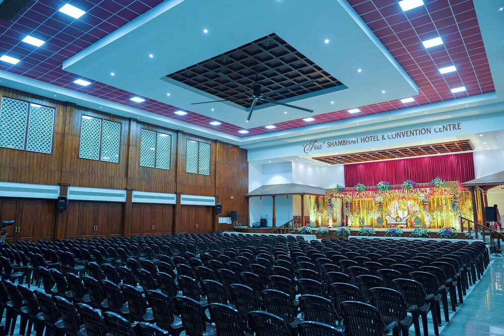 Shambhavi Hotel & Convention Centre