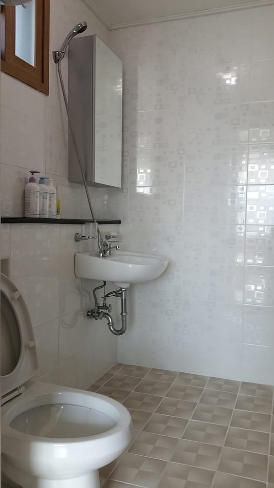 Namu Guesthouse & Pension - Hostel