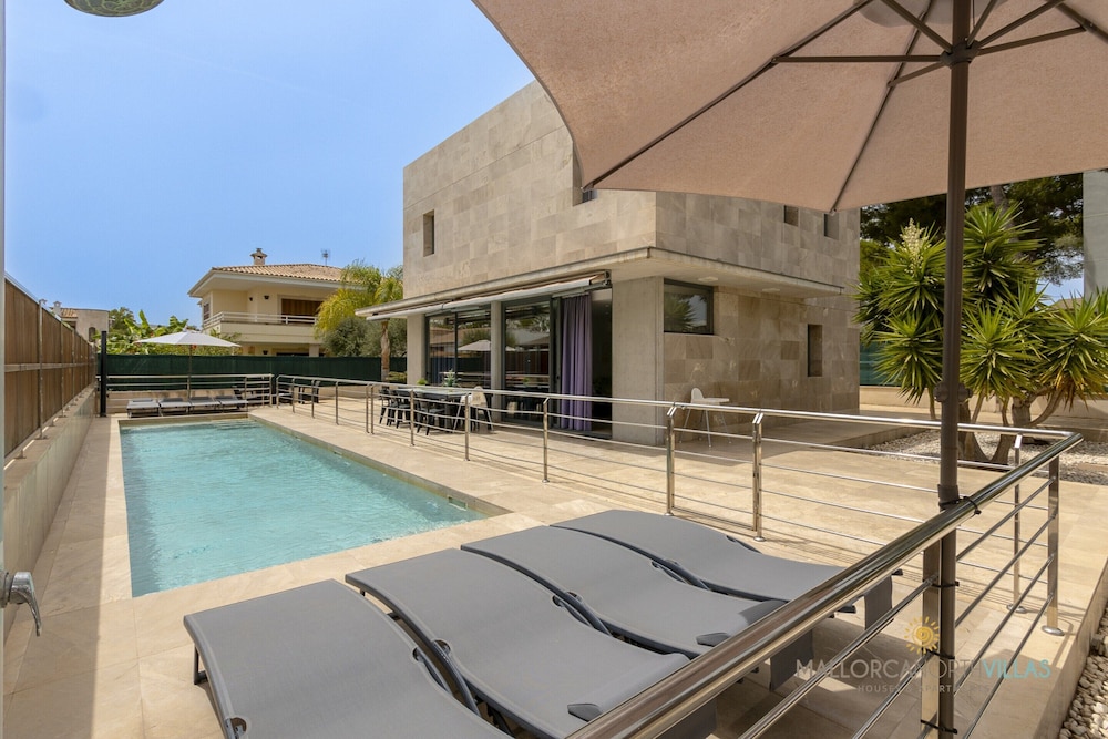 Villa Near Playas de Muro
