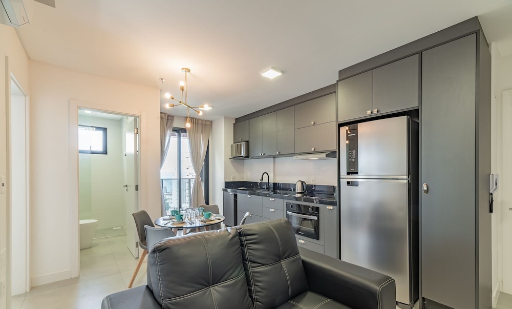 MHF II Apts Variados em Prédio com Vista para o Mar em Itapema