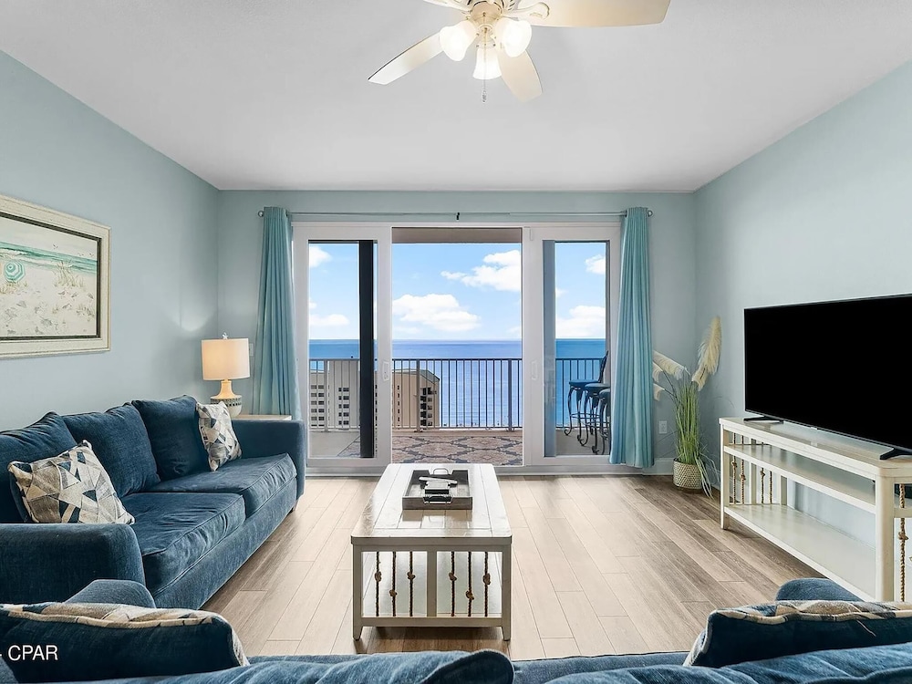 Laketown Wharf 1523