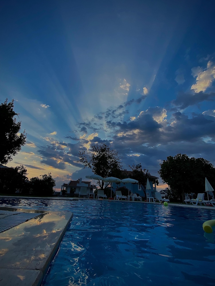 İNCİRLİ BUTİK OTEL