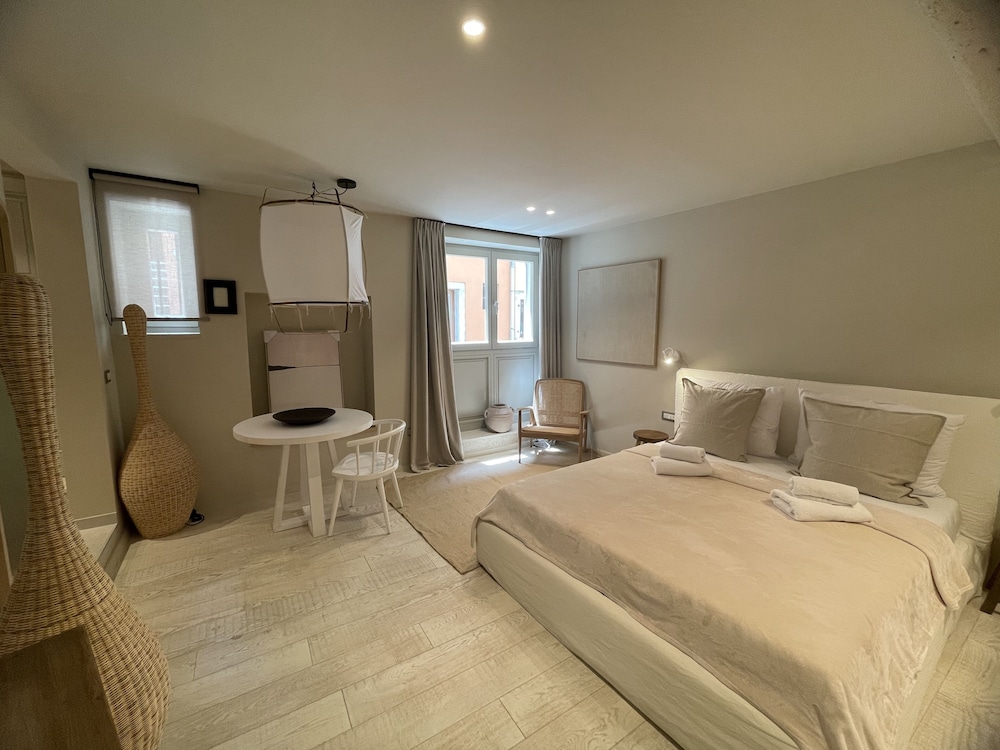 Calnova Suites view 2
