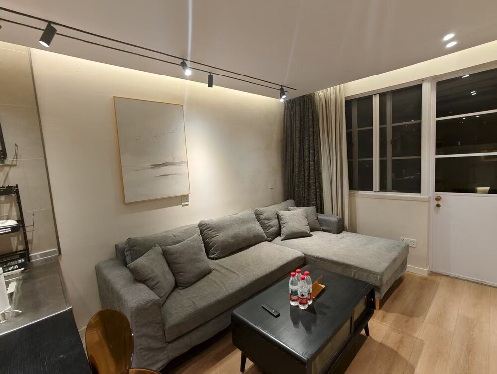 Book and Bed - SML Center