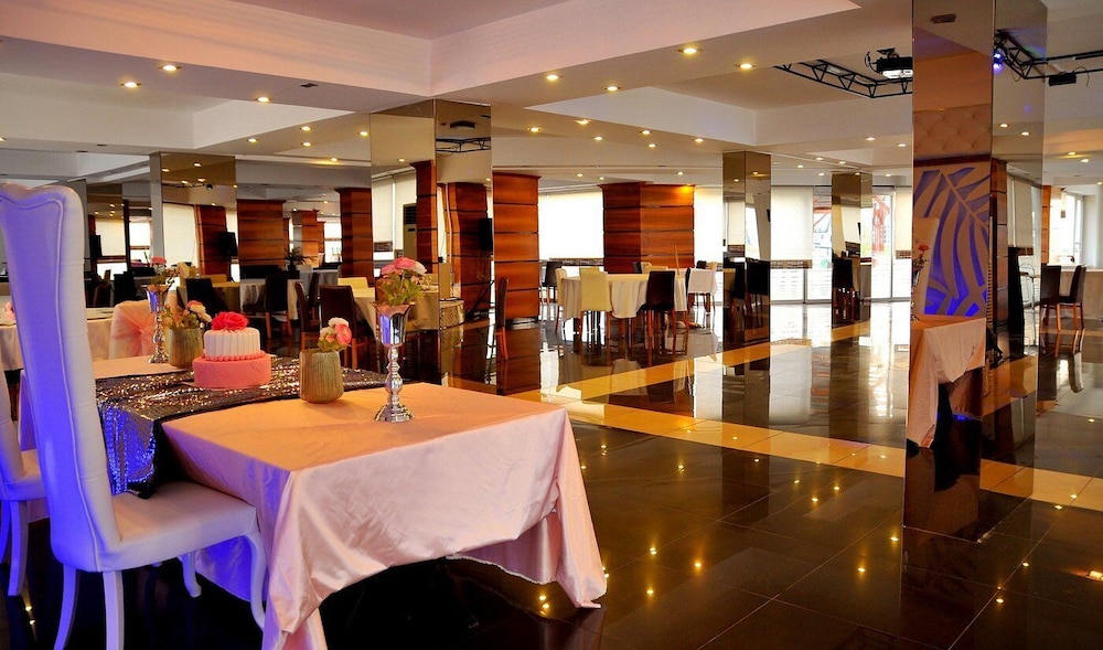 Expo Park Otel - Image 5