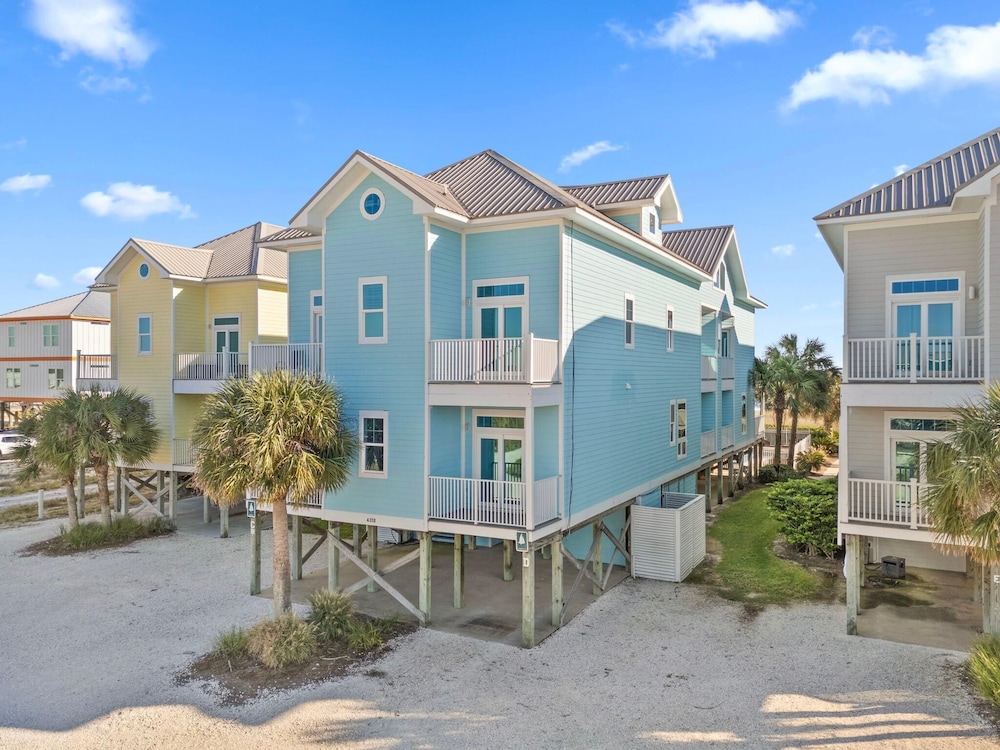 Courageous Beach House Suite D