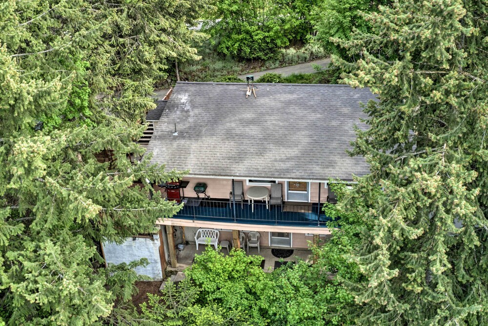 'honeysuckle on Hayden' Lakefront Home w/ Dock! view 5