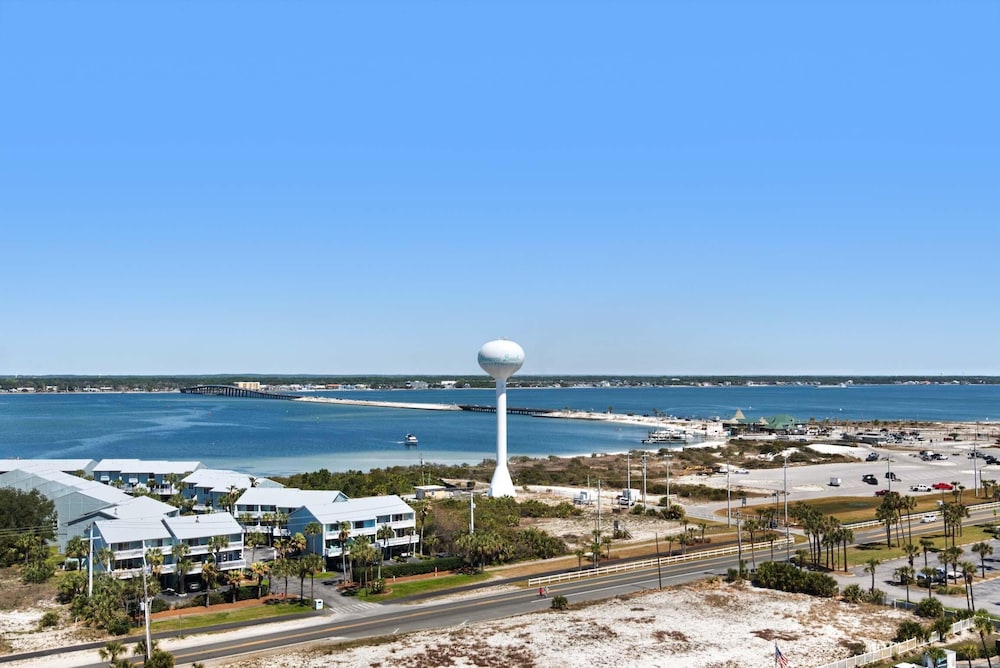 Beach Colony Resort East 11A