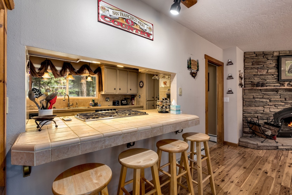 Sundown Lodge 4 Bedroom Home