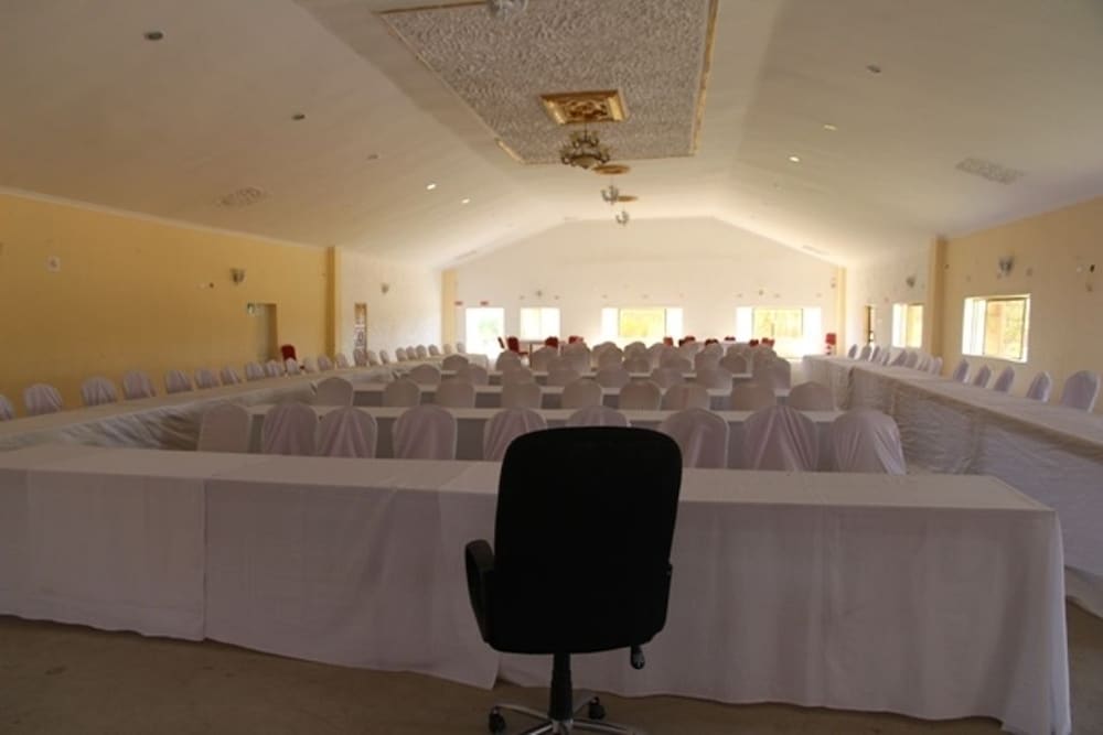 meeting & event spaces