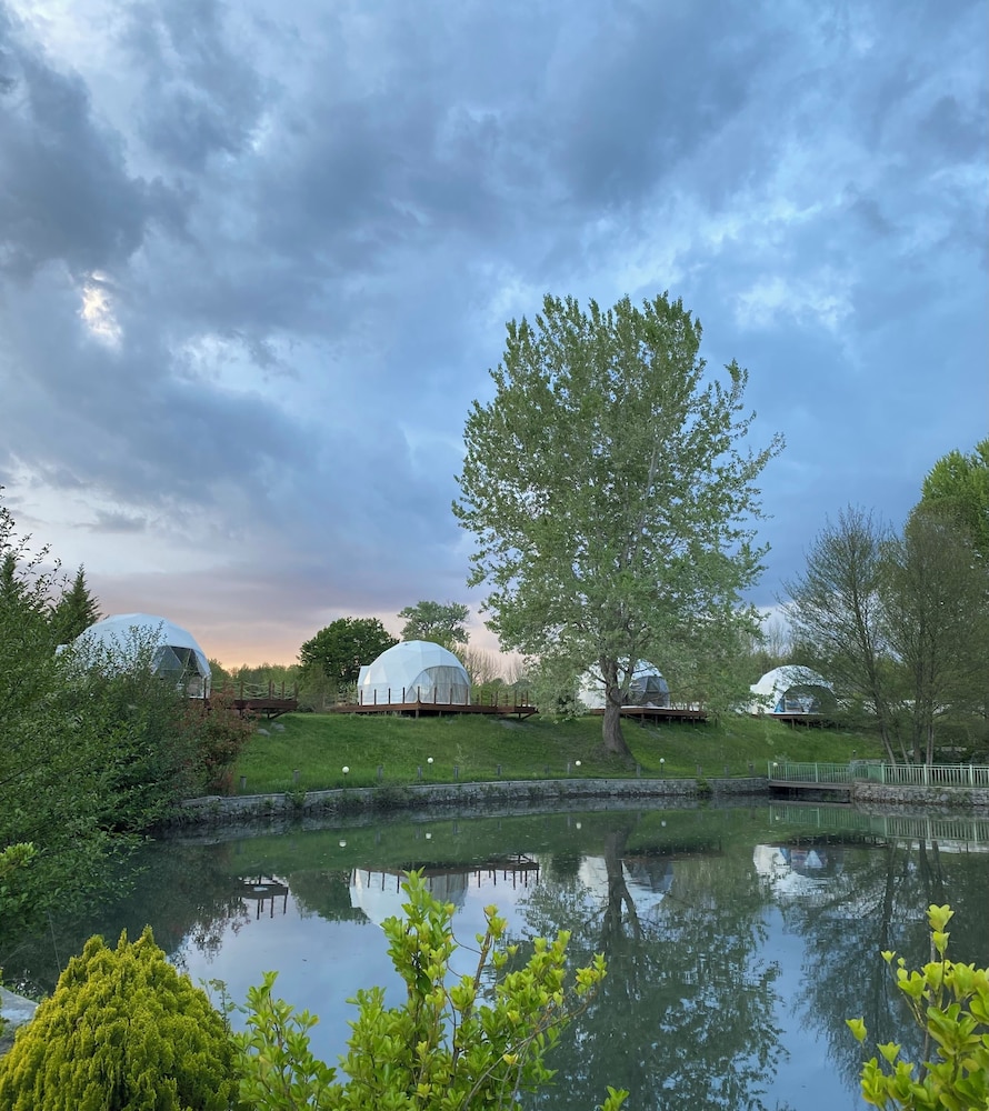 Gabala Glamping Park Resort